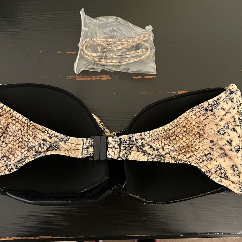 Seafolly Australia snakeskin bathing suit top - Picture 2 of 3